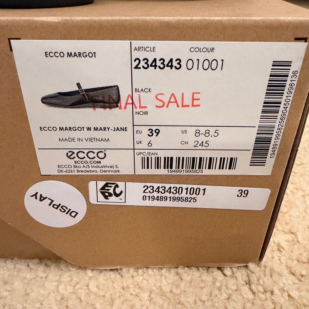 Ecco Black Leather Mary Jane Flats - Picture 11 of 12